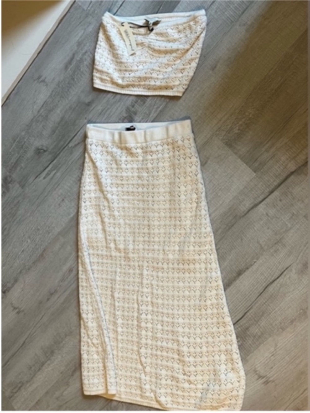 BRAND NEW cream color
Knit Tube top & skirt set
